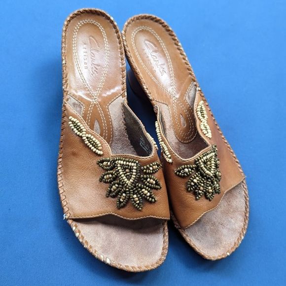 Clarks Artisan Beaded Leather Slip On Wedge 2.5in Heel Sandals Empress Tan Boho - Picture 11 of 13